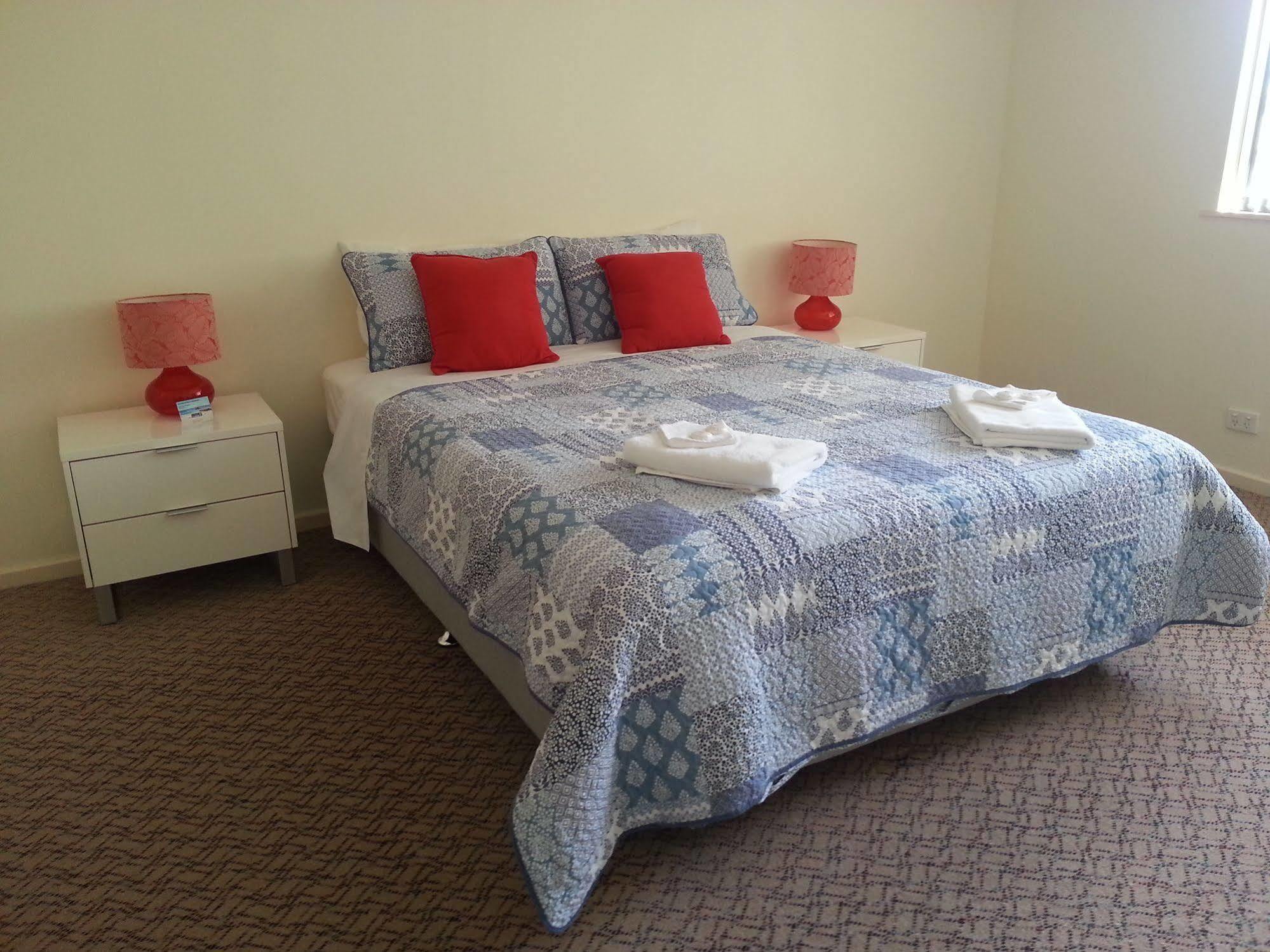 Palm Beach Guest House Rockingham Exteriör bild